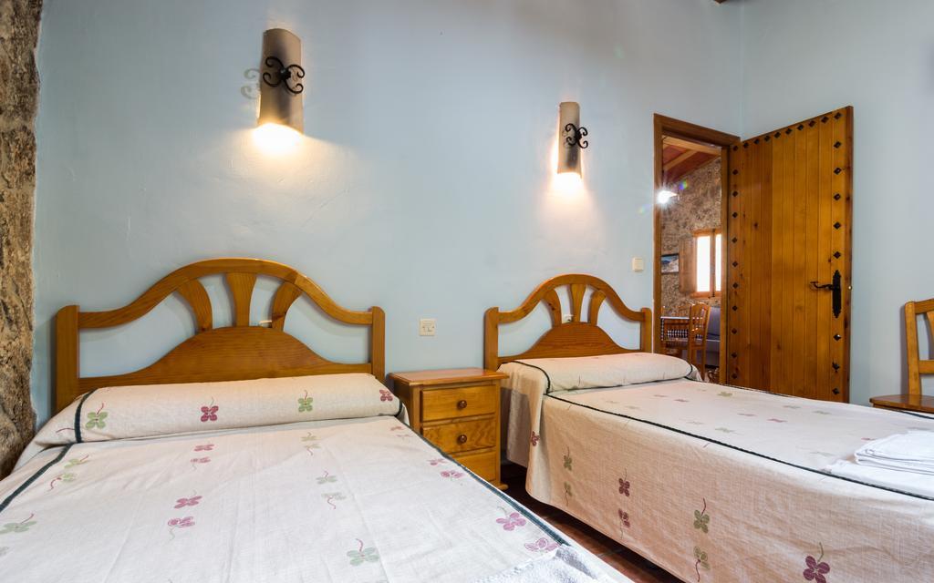 Casas Rurales Los Enebros ネルピオ エクステリア 写真