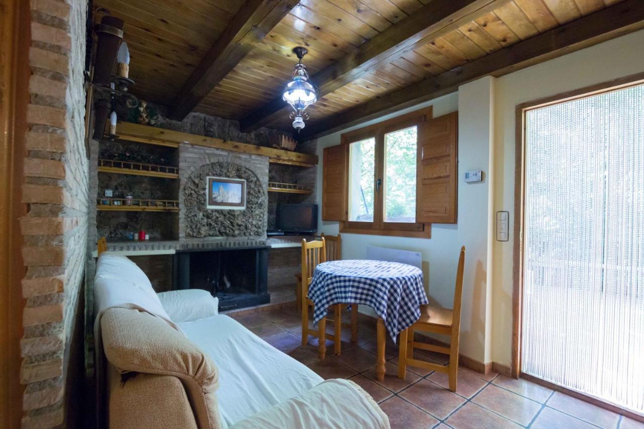 Casas Rurales Los Enebros ネルピオ エクステリア 写真